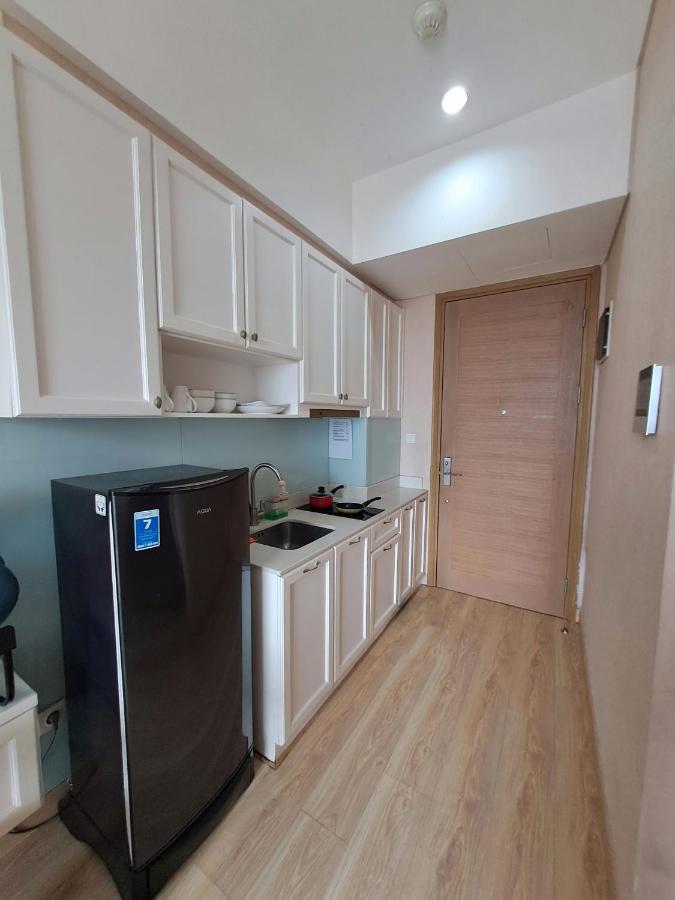 Homy 2 Bedroom Apartment Near Shopping Malls Giacarta Esterno foto