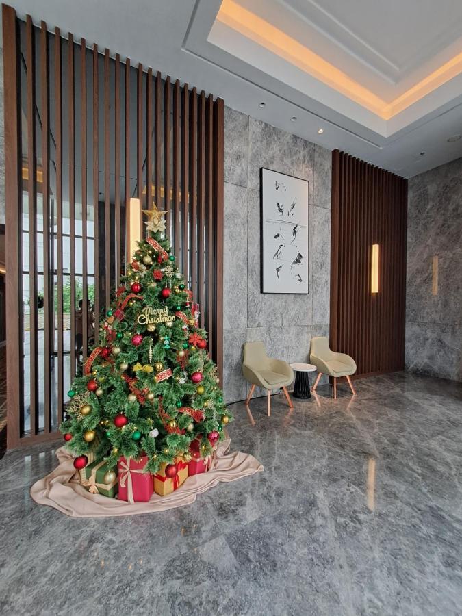Homy 2 Bedroom Apartment Near Shopping Malls Giacarta Esterno foto